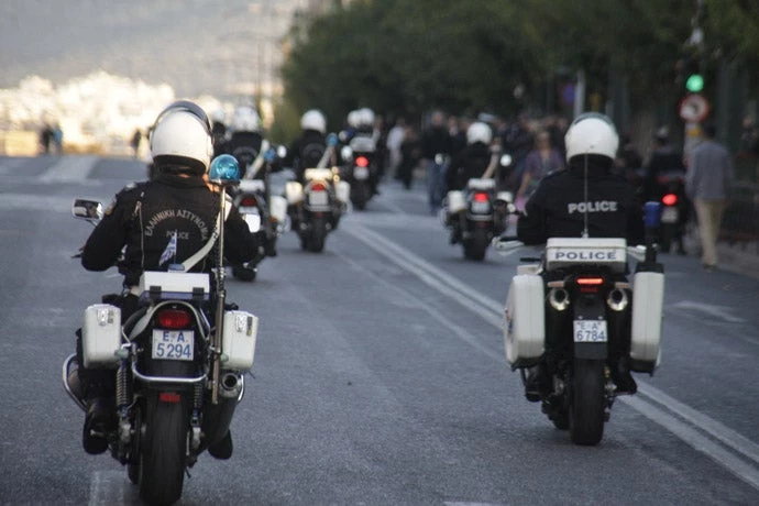 Κατασκοπευτικό θρίλερ γύρω από Π.Καμμένο με εγκλωβισμό βαν – Γι αυτό ακυρώθηκε το ταξίδι στις ΗΠΑ;